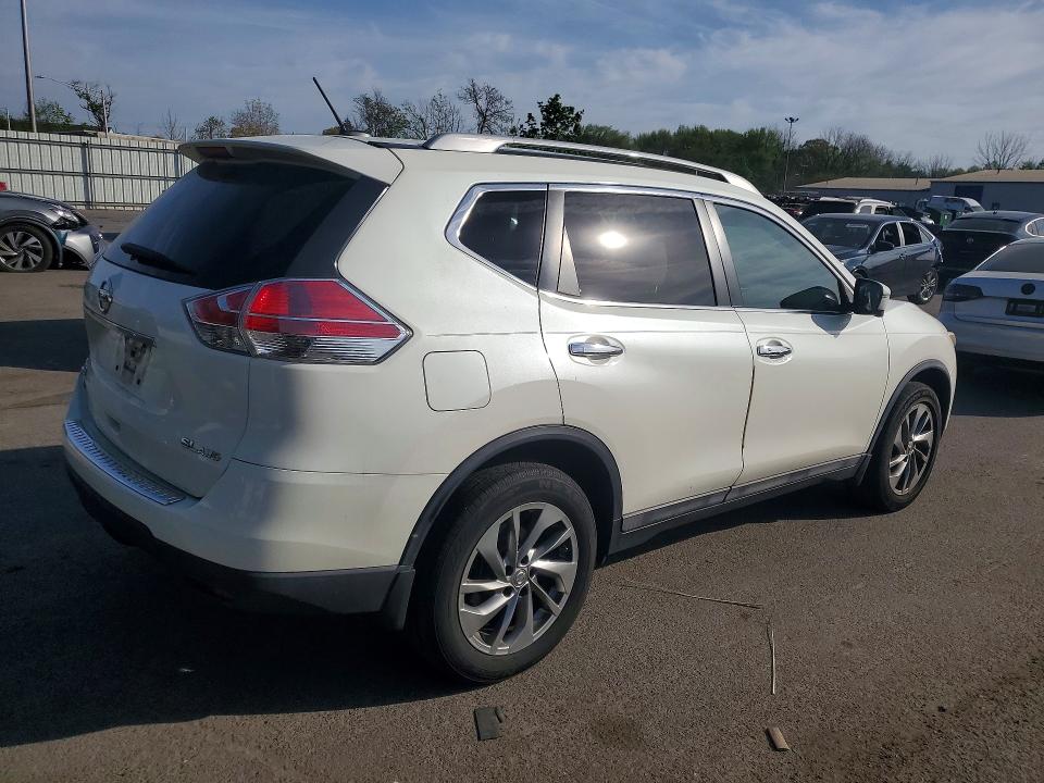 2015 Nissan Rogue მანქანა იყიდება აუქციონზე, vin: 5N1AT2MV3FC884869, აუქციონის ნომერი: 50089636
