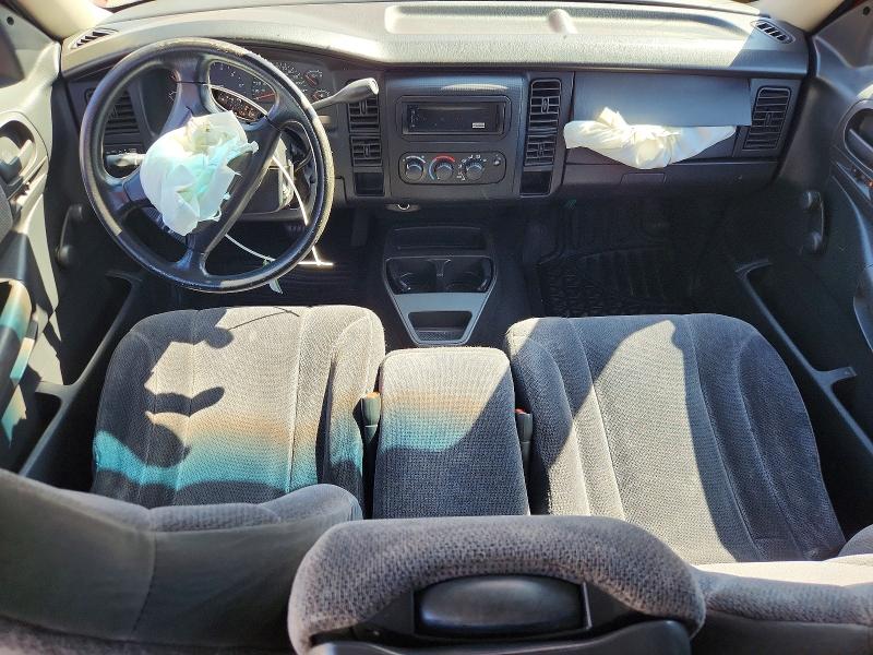 48687186 :رقم المزاد ، 1B7HL38X82S598360 vin ، 2002 Dodge Dakota مزاد بيع