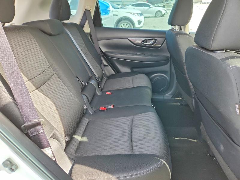 2018 Nissan Rogue მანქანა იყიდება აუქციონზე, vin: KNMAT2MV8JP584587, აუქციონის ნომერი: 50321696