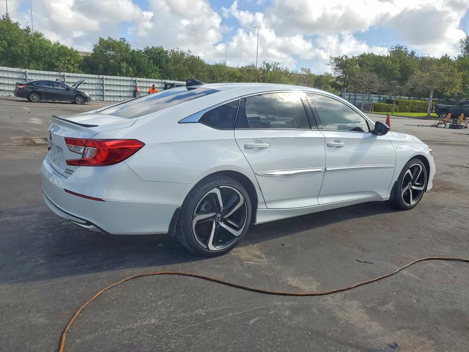 Продажа на аукционе авто 2022 Honda Accord, vin: 1HGCV3F2XNA041005, номер лота: 48866696