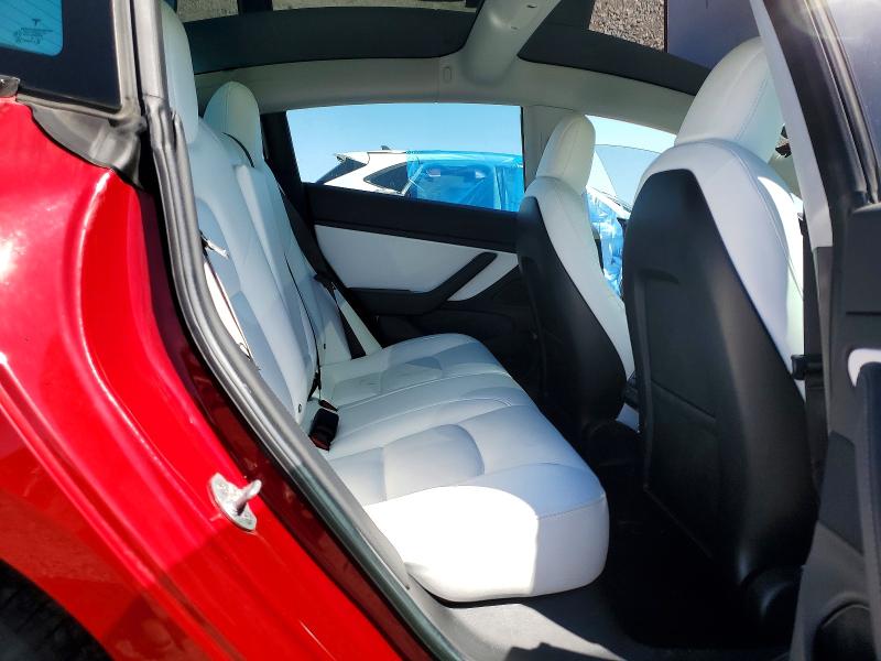 48473116 :رقم المزاد ، 5YJ3E1EBXJF096351 vin ، 2018 Tesla Model 3 مزاد بيع