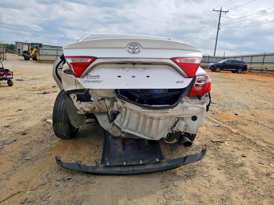 2017 Toyota Camry მანქანა იყიდება აუქციონზე, vin: 4T1BF1FK2HU363700, აუქციონის ნომერი: 50527096