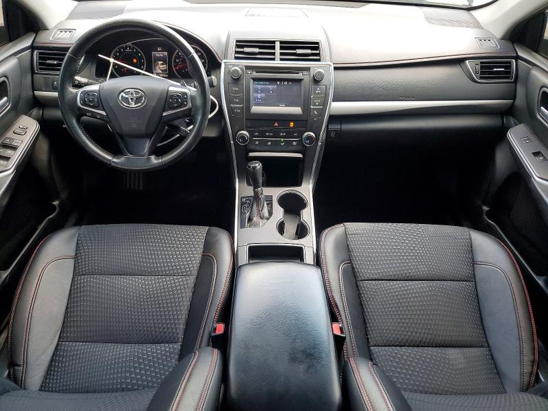 51785706 :رقم المزاد ، 4T1BF1FK5FU095917 vin ، 2015 Toyota Camry مزاد بيع