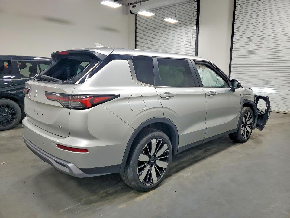 Продаж на аукціоні авто 2025 Mitsubishi Outlander, vin: JA4J4VA8XSZ015513, номер лоту: 48523496