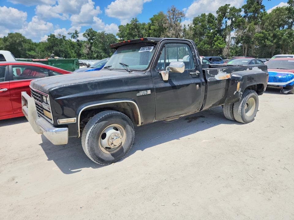 50921266 :رقم المزاد ، CCY245A151771 vin ، 1975 Chevrolet 20/2500 مزاد بيع