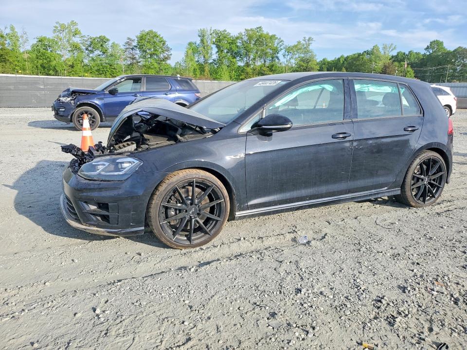 49447426 :رقم المزاد ، WVWWF7AU9HW077039 vin ، 2017 Volkswagen Golf R مزاد بيع