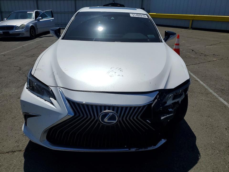 Продажа на аукционе авто 2021 Lexus Es, vin: 58ADA1C1XMU003886, номер лота: 51482816