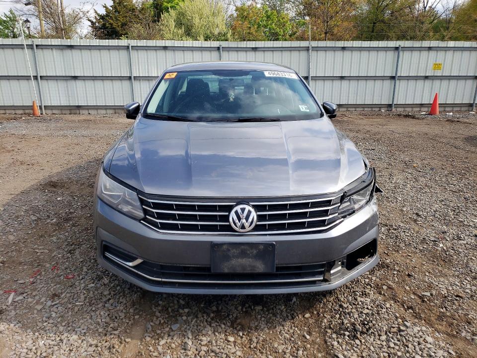 Продаж на аукціоні авто 2017 Volkswagen Passat, vin: 1VWAT7A38HC078238, номер лоту: 49683316