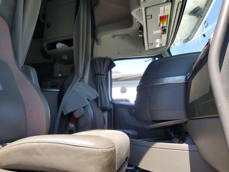 Продаж на аукціоні авто 2023 Volvo Vnl, vin: 4V4NC9EH4PN320424, номер лоту: 48260436