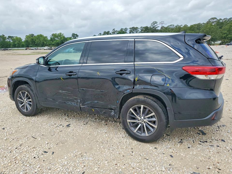 2017 Toyota Highlander მანქანა იყიდება აუქციონზე, vin: 5TDKZRFH5HS520977, აუქციონის ნომერი: 49603486