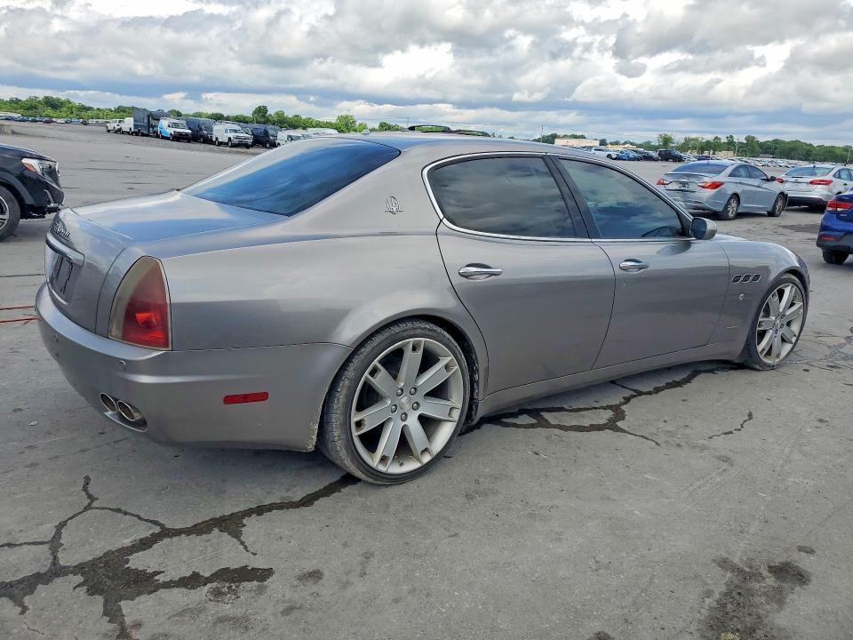 2005 Maserati Quattroporte მანქანა იყიდება აუქციონზე, vin: ZAMCE39A250018983, აუქციონის ნომერი: 47814226