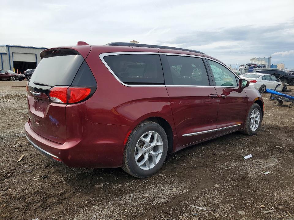 50290956 :رقم المزاد ، 2C4RC1BG3HR584393 vin ، 2017 Chrysler Pacifica مزاد بيع