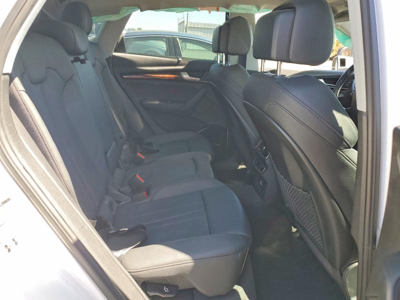 48525906 :رقم المزاد ، WA1BNAFY9J2043054 vin ، 2018 Audi Q5 مزاد بيع