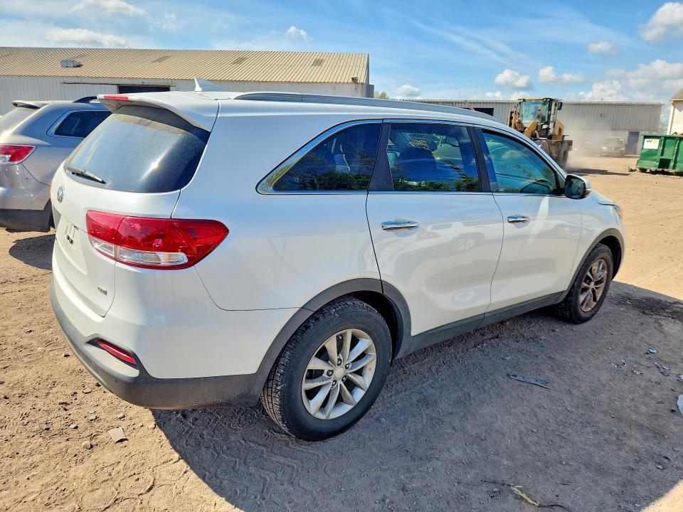 2016 Kia Sorento მანქანა იყიდება აუქციონზე, vin: 5XYPG4A37GG143817, აუქციონის ნომერი: 50329486