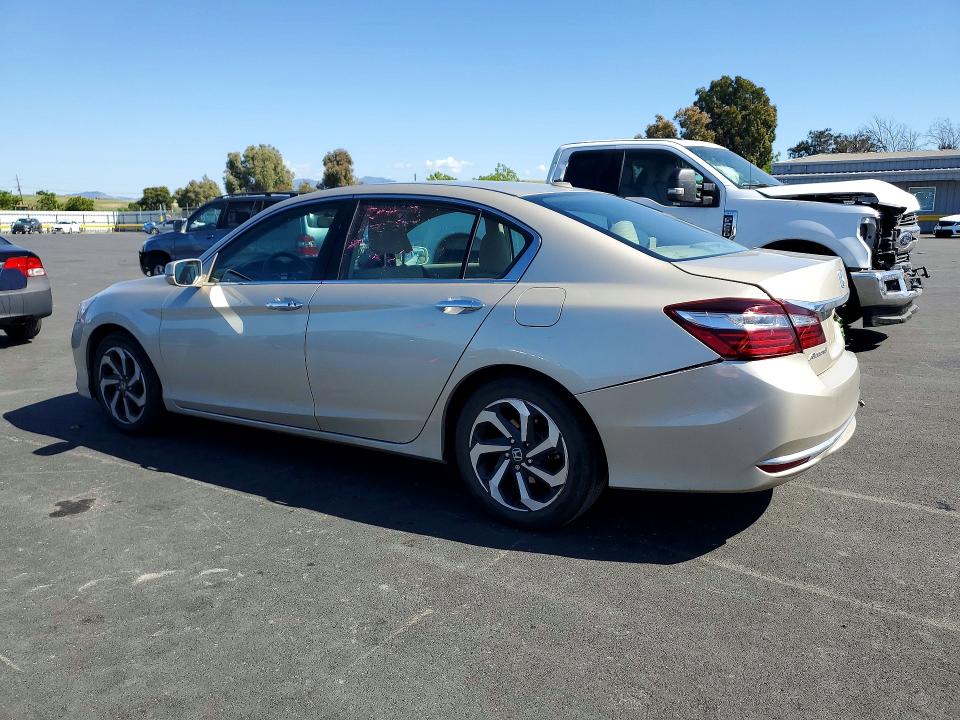 Aukcja sprzedaży 2017 Honda Accord, vin: 1HGCR2F7XHA035655, numer aukcji: 52001676