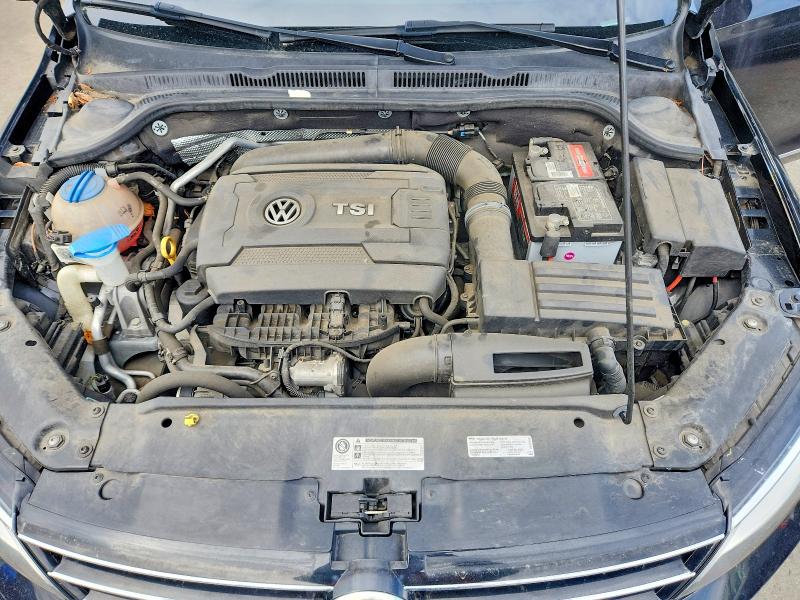 49334736 :رقم المزاد ، 3VWL17AJ5HM214675 vin ، 2017 Volkswagen Jetta مزاد بيع