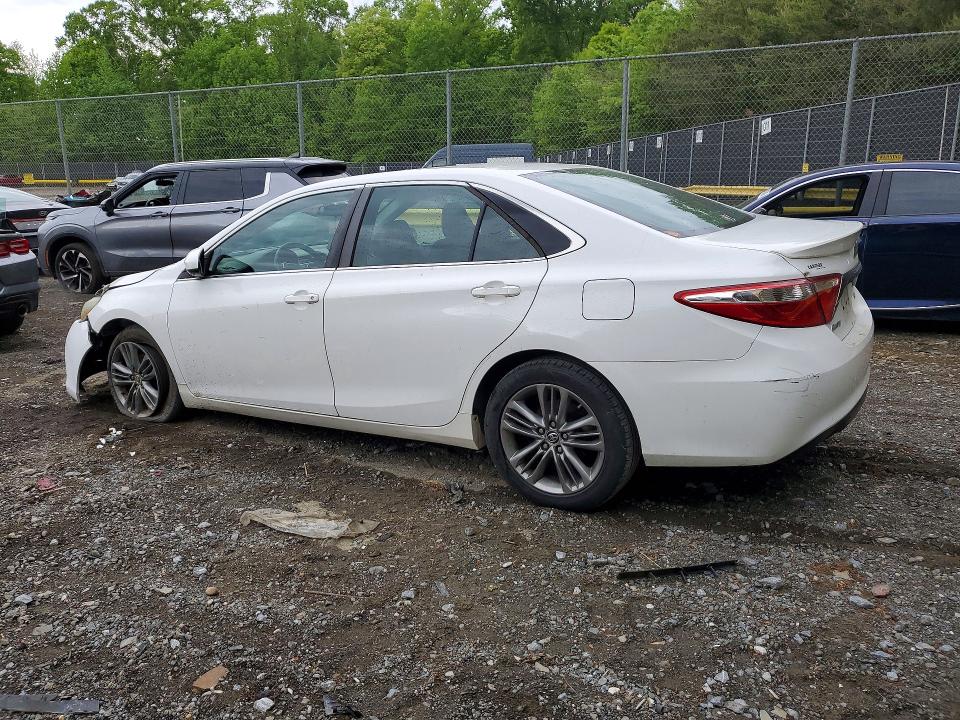 51513646 :رقم المزاد ، 4T1BF1FKXFU950174 vin ، 2015 Toyota Camry مزاد بيع
