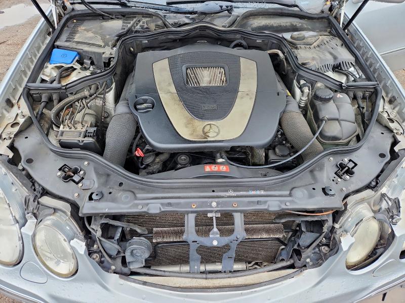 51670146 :رقم المزاد ، WDBUF87X48B203828 vin ، 2008 Mercedes-benz E مزاد بيع
