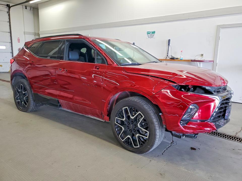 Продажа на аукционе авто 2023 Chevrolet Blazer, vin: 3GNKBKRS3PS196075, номер лота: 49917196
