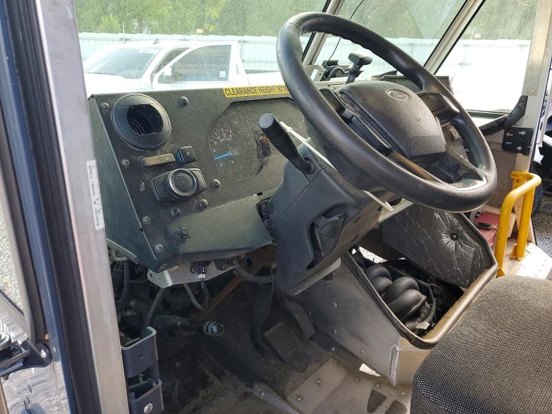49717696 :رقم المزاد ، 1F65F5KN1L0A05614 vin ، 2020 Ford F59 مزاد بيع
