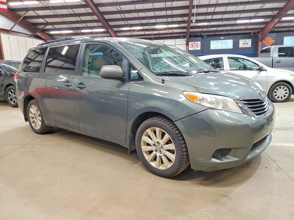 2014 Toyota Sienna მანქანა იყიდება აუქციონზე, vin: 5TDJK3DC0ES090467, აუქციონის ნომერი: 51058766