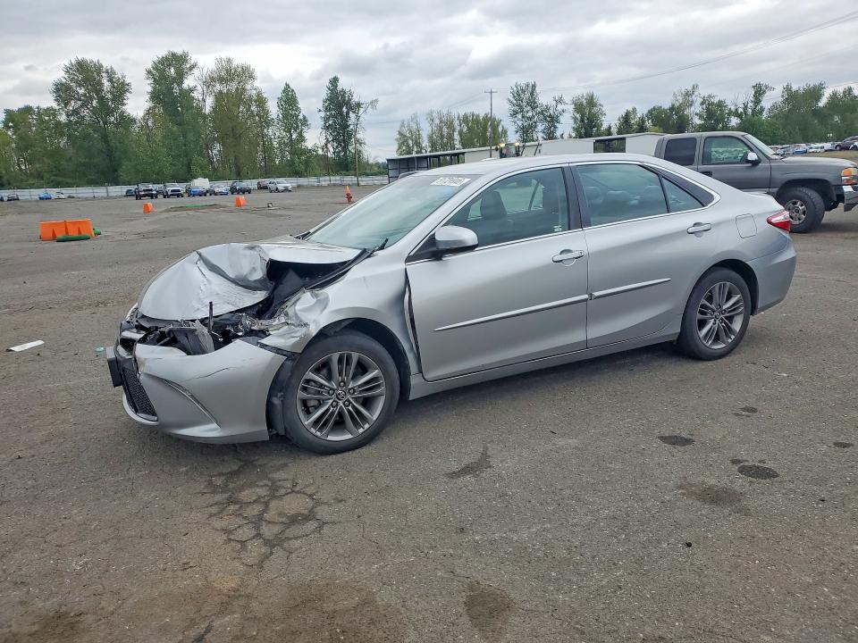 2015 Toyota Camry მანქანა იყიდება აუქციონზე, vin: 4T1BF1FK0FU881673, აუქციონის ნომერი: 51721946