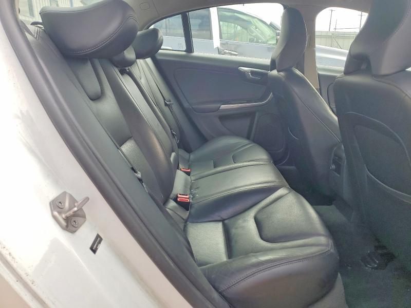 2015 Volvo S60 მანქანა იყიდება აუქციონზე, vin: YV126MFK5F1340149, აუქციონის ნომერი: 48615116