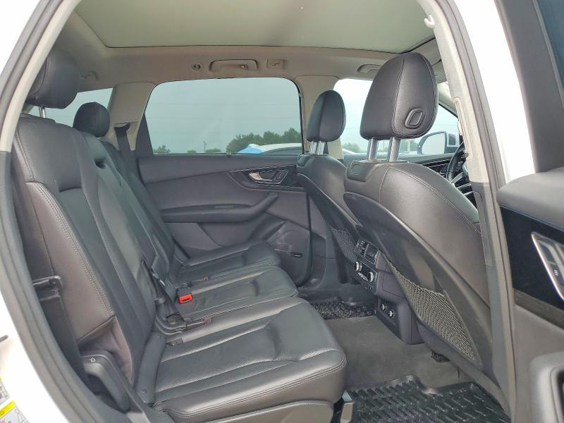 Продажа на аукционе авто 2018 Audi Q7, vin: WA1VAAF78JD004122, номер лота: 50988276