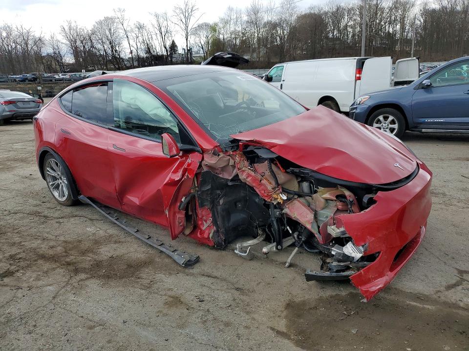 48000936 :رقم المزاد ، 5YJYGDEE3MF139315 vin ، 2021 Tesla Model Y مزاد بيع