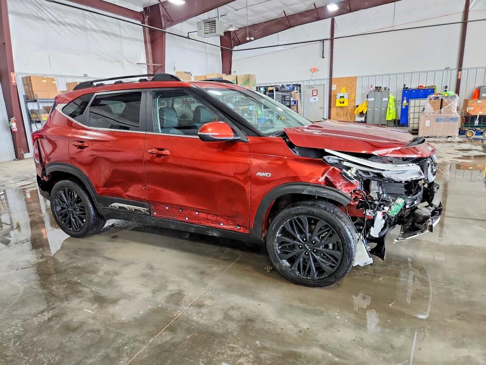 2022 Kia Seltos მანქანა იყიდება აუქციონზე, vin: KNDEUCA21N7340820, აუქციონის ნომერი: 48667746