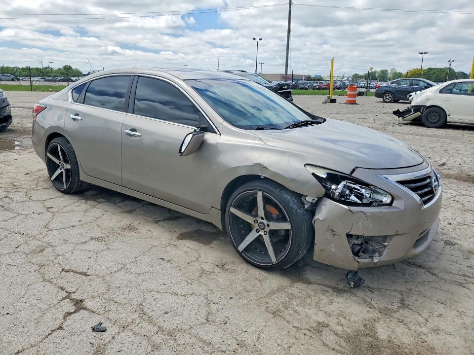 Продажа на аукционе авто 2015 Nissan Altima, vin: 1N4AL3APXFC197670, номер лота: 51382036
