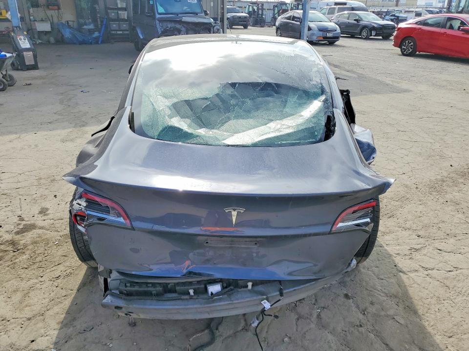 49299696 :رقم المزاد ، 5YJ3E1EA3PF689145 vin ، 2023 Tesla Model 3 مزاد بيع