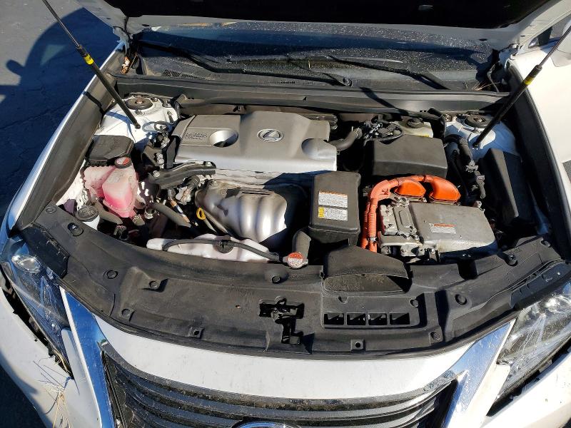 48640896 :رقم المزاد ، JTHBW1GG4G2113334 vin ، 2016 Lexus Es 300h مزاد بيع