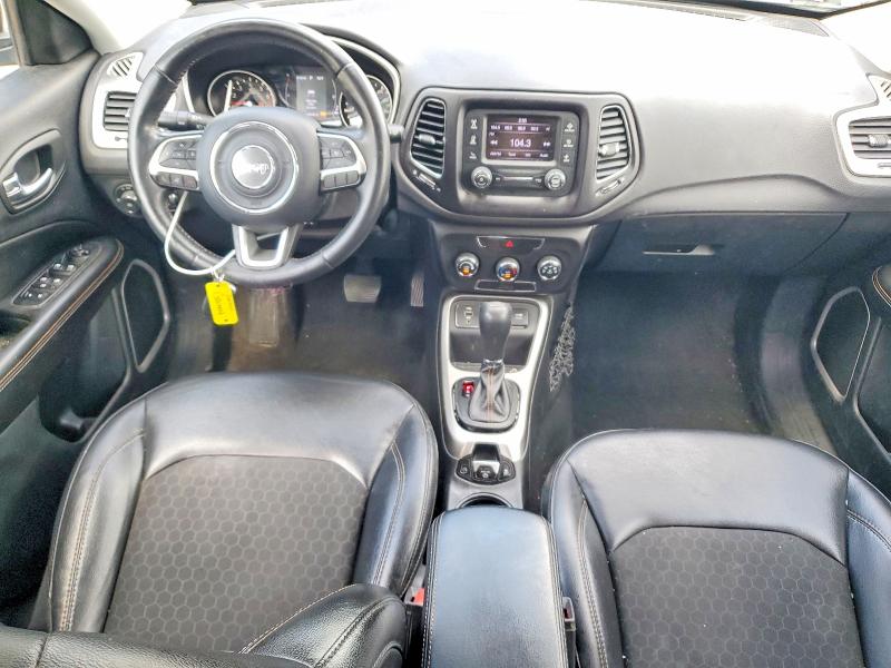 51836936 :رقم المزاد ، 3C4NJCBB4JT467963 vin ، 2018 Jeep Compass مزاد بيع