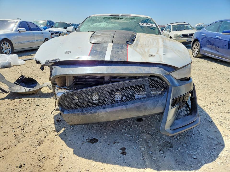 48770236 :رقم المزاد ، 1FA6P8CFXJ5136425 vin ، 2018 Ford Mustang مزاد بيع