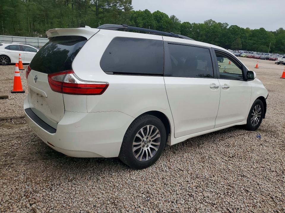 51072556 :رقم المزاد ، 5TDYZ3DC8KS982648 vin ، 2019 Toyota Sienna مزاد بيع