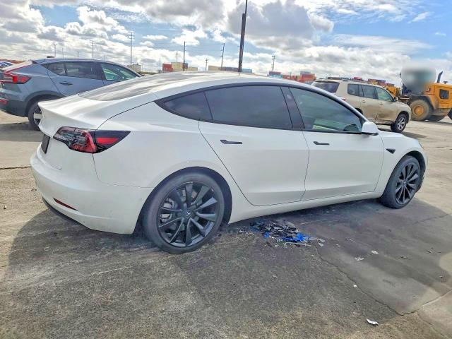 50805476 :رقم المزاد ، 5YJ3E1EA0MF053617 vin ، 2021 Tesla Model 3 مزاد بيع