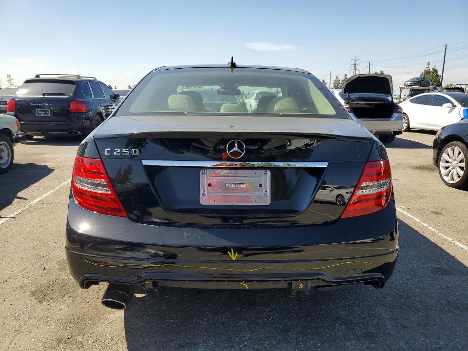 2013 Mercedes-benz C მანქანა იყიდება აუქციონზე, vin: WDDGF4HB3DR294009, აუქციონის ნომერი: 50350596