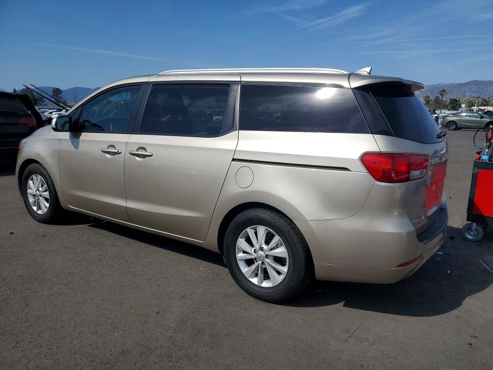 50353366 :رقم المزاد ، KNDMB5C18G6140138 vin ، 2016 Kia Sedona مزاد بيع