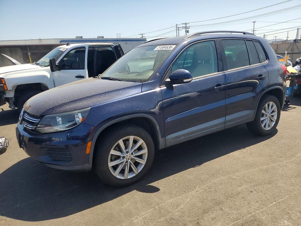 2015 Volkswagen Tiguan მანქანა იყიდება აუქციონზე, vin: WVGAV7AX2FW597504, აუქციონის ნომერი: 51684636