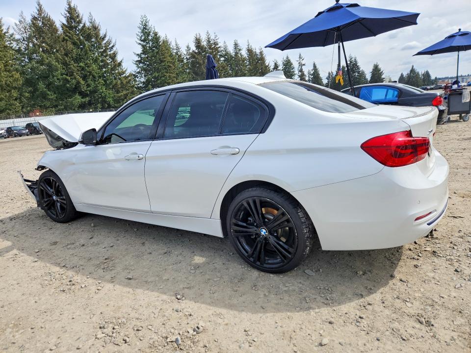 49444516 :رقم المزاد ، WBA8D9G34HNU65436 vin ، 2017 Bmw 330 مزاد بيع