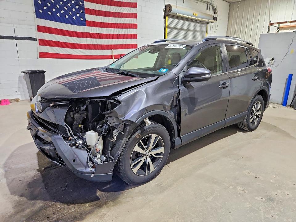 51180736 :رقم المزاد ، JTMRFREV5HJ126570 vin ، 2017 Toyota Rav4 مزاد بيع
