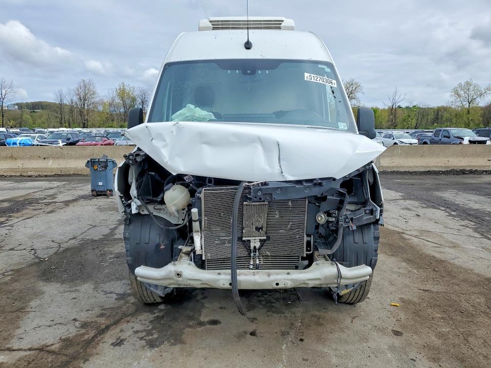 64684416 :رقم المزاد ، W1Y70BGY3PT129621 vin ، 2023 Mercedes-benz Sprinter مزاد بيع