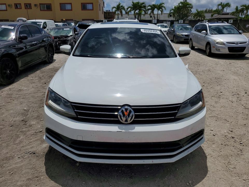 2017 Volkswagen Jetta მანქანა იყიდება აუქციონზე, vin: 3VWDB7AJ4HM398301, აუქციონის ნომერი: 48492406
