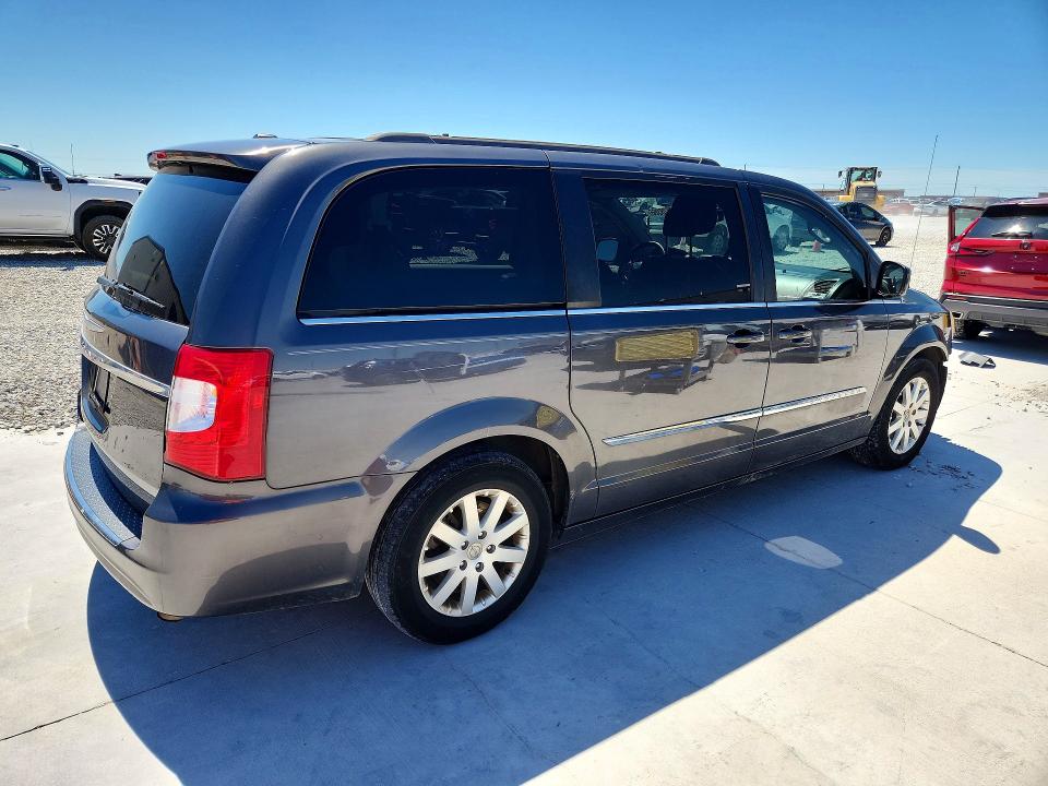 48678366 :رقم المزاد ، 2C4RC1BG9FR510084 vin ، 2015 Chrysler Town & Country مزاد بيع