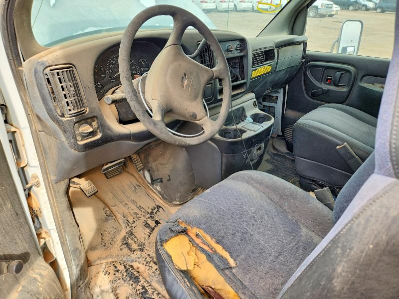 48908216 :رقم المزاد ، 1GBHG31R621236442 vin ، 2002 Chev Express G3500 مزاد بيع