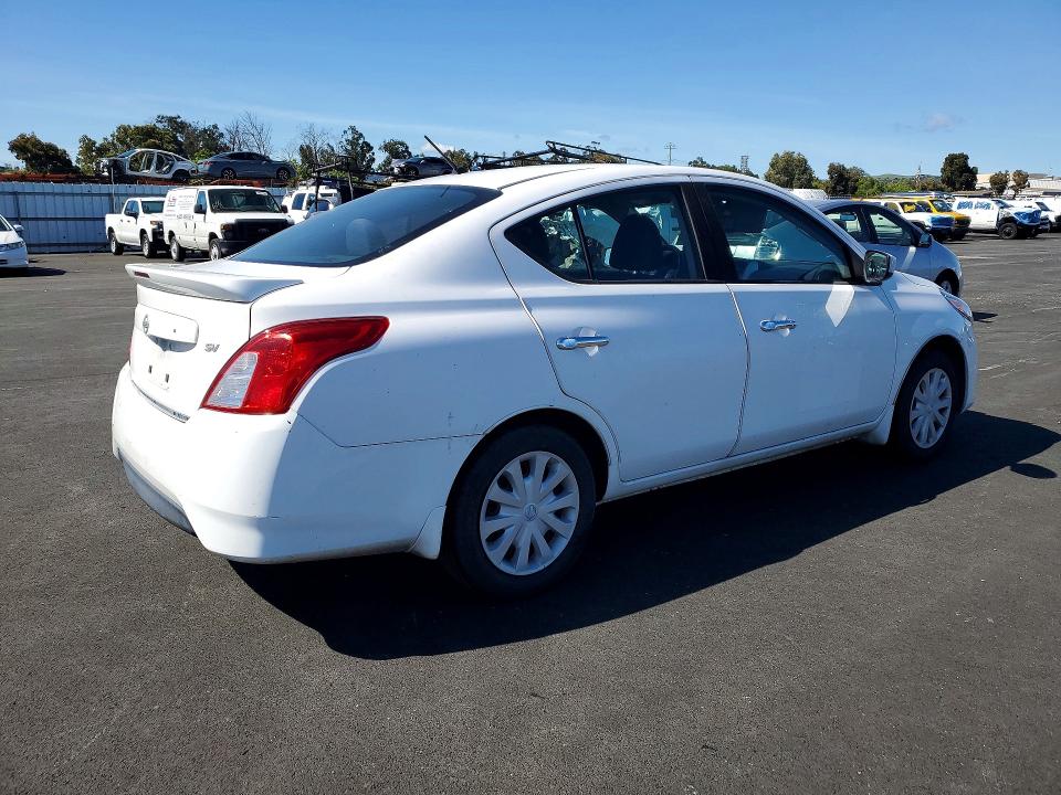 2017 Nissan Versa მანქანა იყიდება აუქციონზე, vin: 3N1CN7AP5HL823978, აუქციონის ნომერი: 49180316