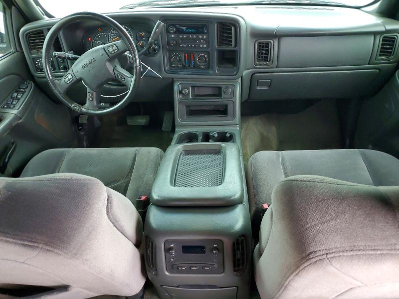 Продажа на аукционе авто 2005 Gmc New Sierra, vin: 2GTEC13T451360926, номер лота: 51962736