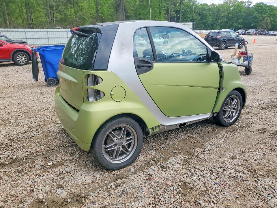 2011 Smart Fortwo მანქანა იყიდება აუქციონზე, vin: WMEEJ3BA8BK431995, აუქციონის ნომერი: 51613746