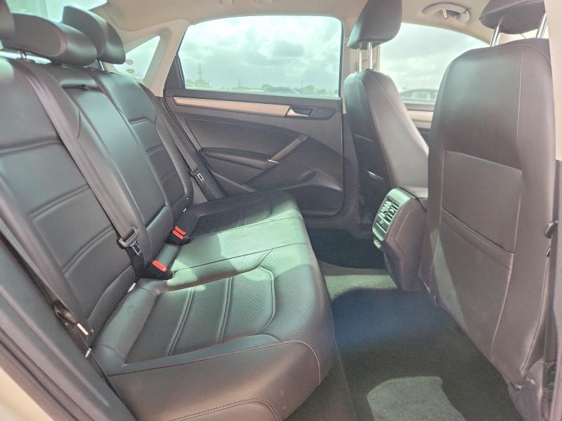 46776966 :رقم المزاد ، 1VWSA7A33LC015454 vin ، 2020 Volkswagen Passat مزاد بيع